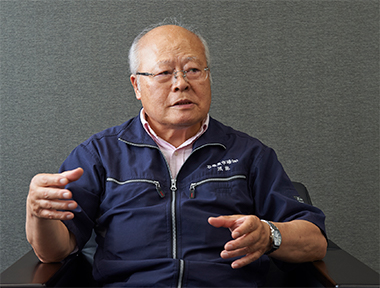 石巻魚市場 須能邦雄社長 石巻魚市場 須能邦雄社長 width=