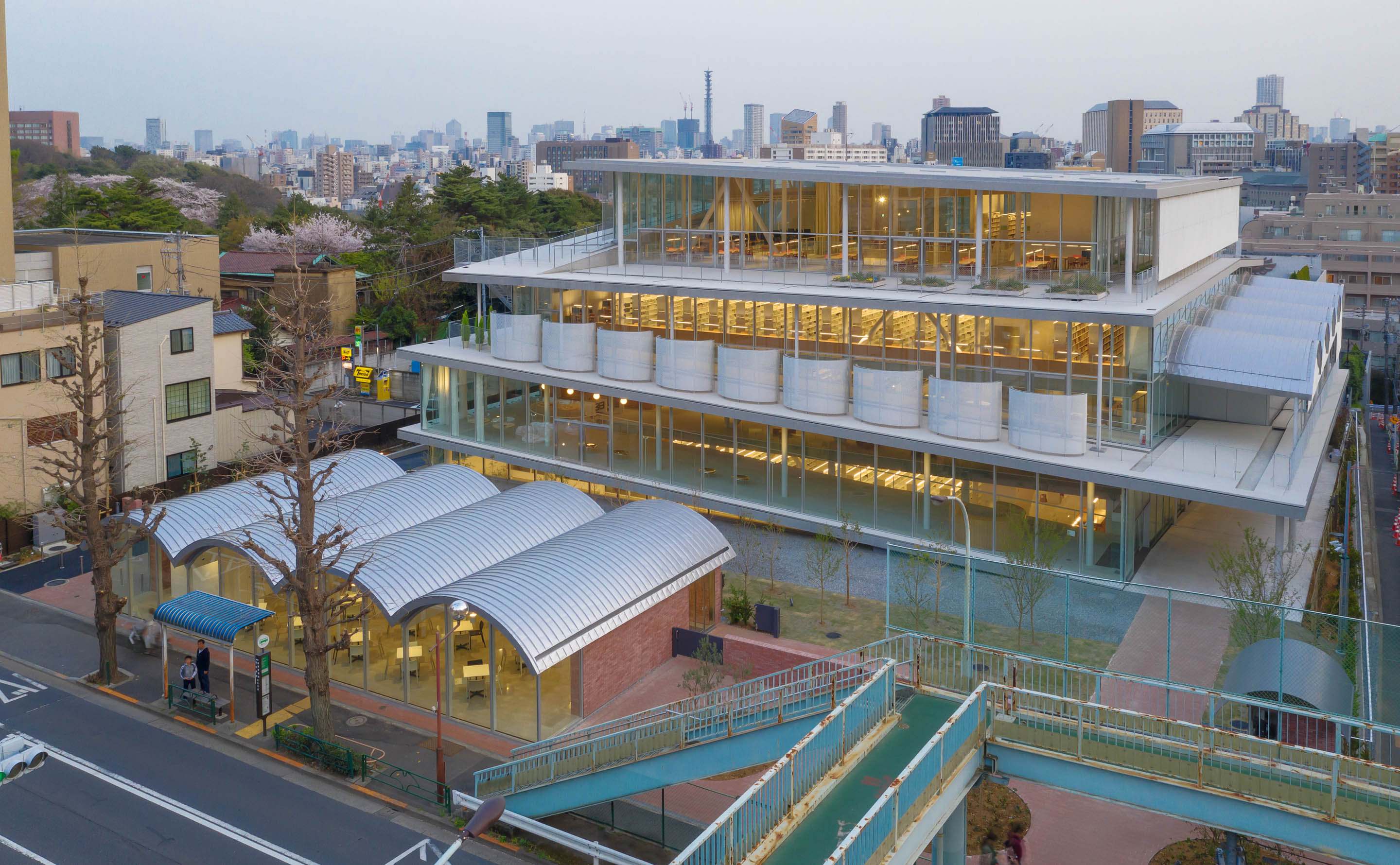 日本女子大学 新図書館 事例 実績 コンストラクションマネジメントの山下pmc